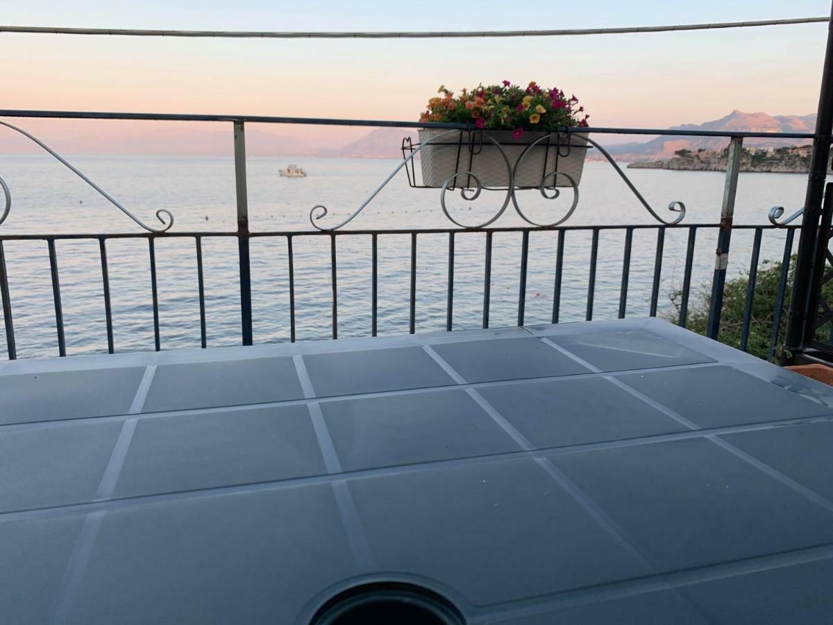 Апартаменты La Porta Sul Mare Санта-Флавия Экстерьер фото